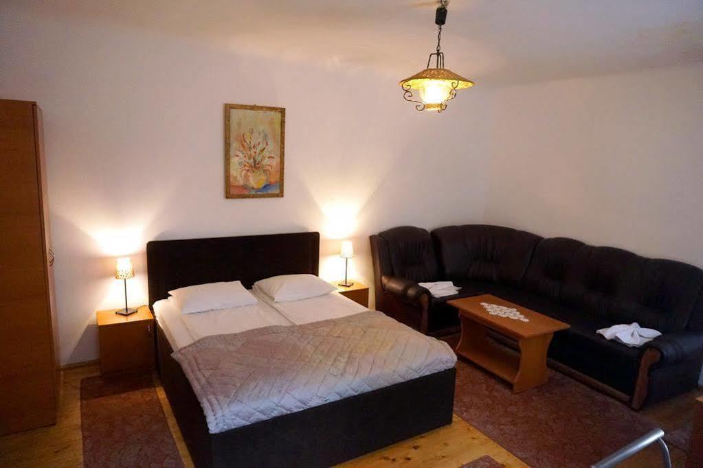 Guesthouse Casa Baciu Sibiu Esterno foto